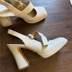 Chic Cream Slingback Heels